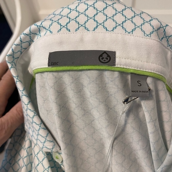 𝅺nwt Mens Tasc Light Weight Golf shirt - Picture 4 of 6